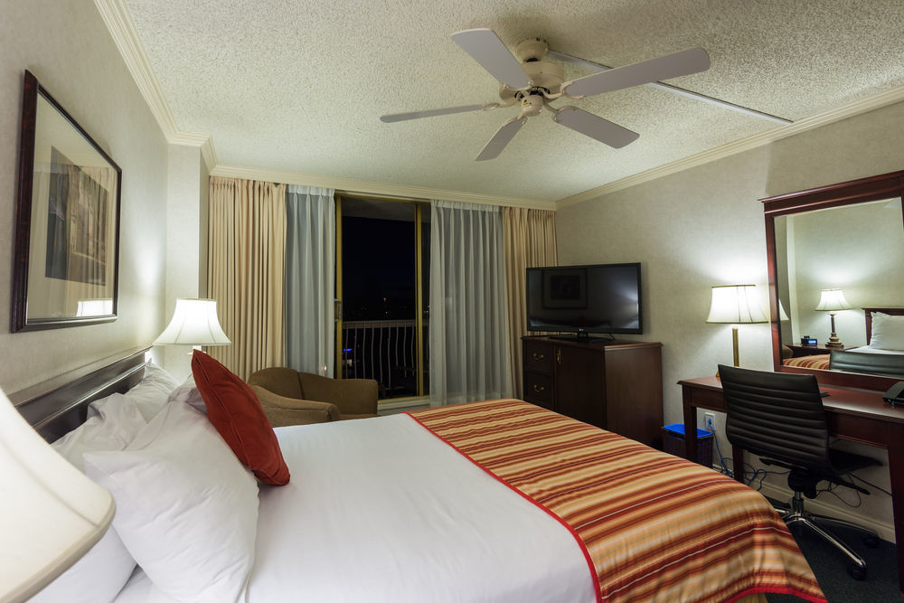 Harbour Towers Hotel & Suites Victoria Dış mekan fotoğraf