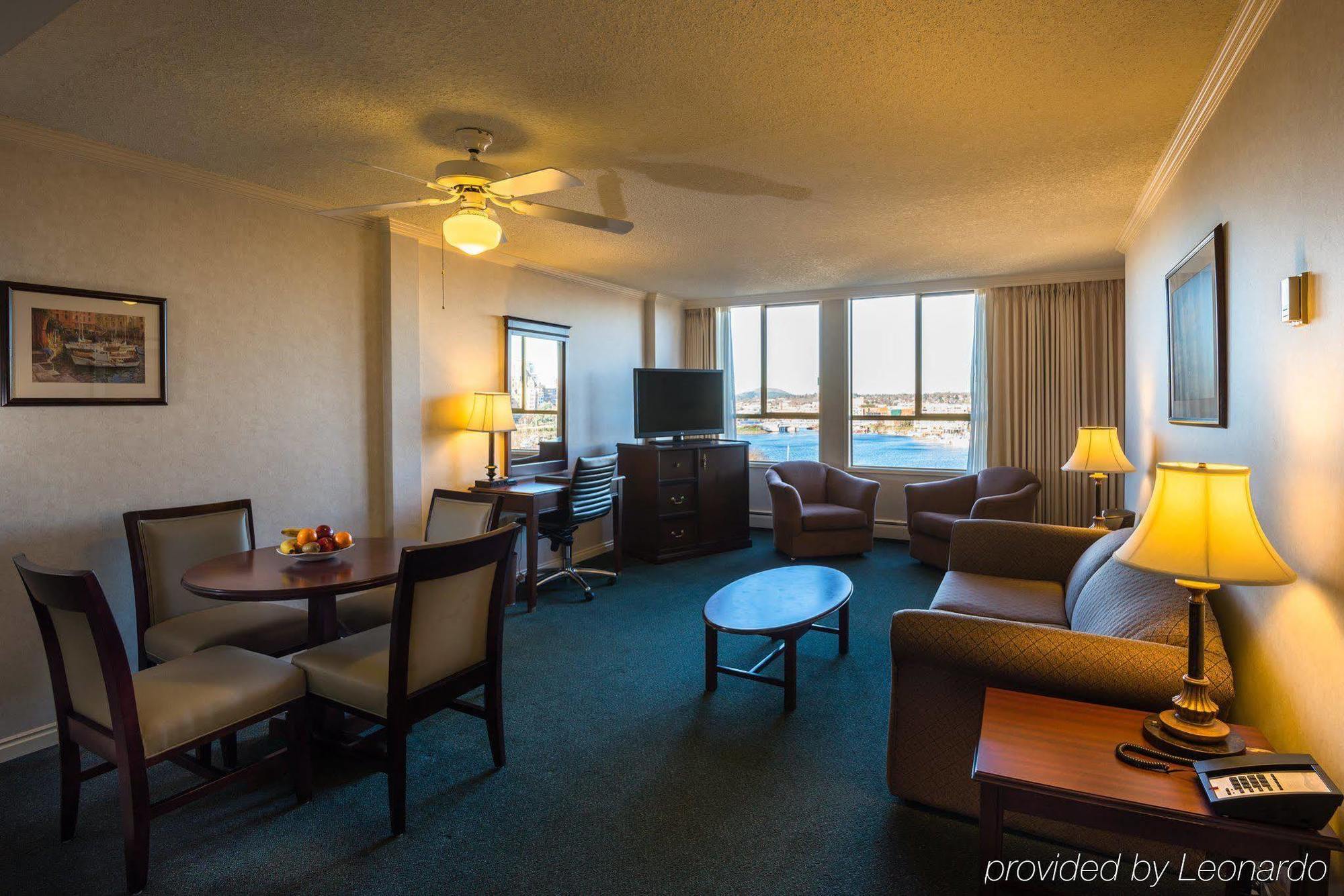 Harbour Towers Hotel & Suites Victoria Dış mekan fotoğraf